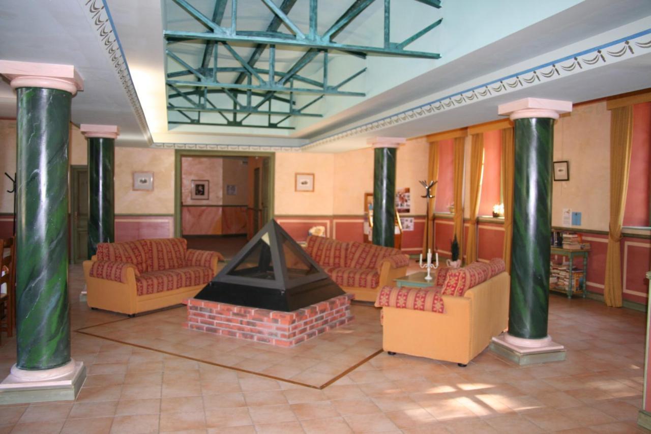 Appartement Chateau Des Gipieres Montbrun-les-Bains Bagian luar foto